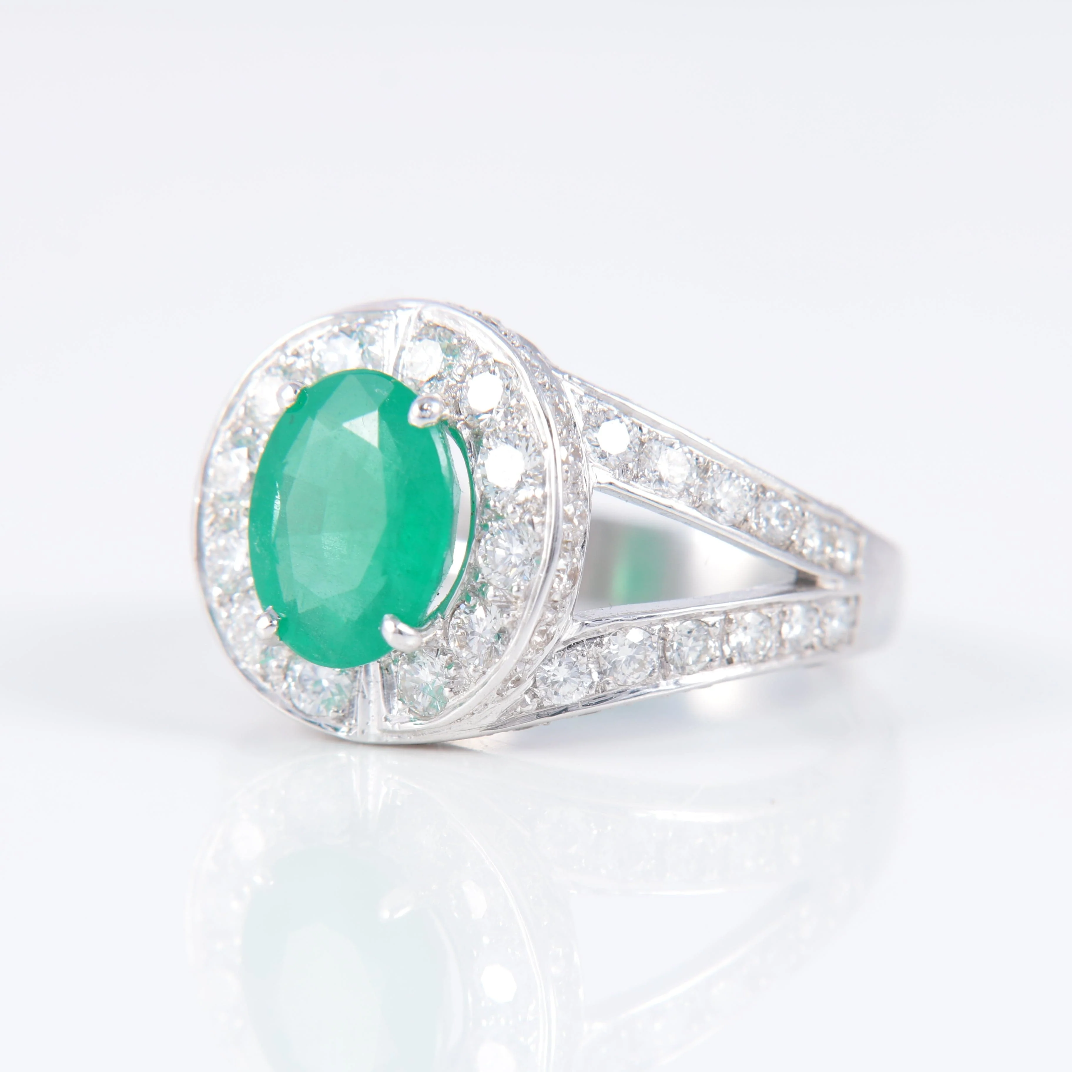 Emerald Diamond Bangle Ring - Image 8