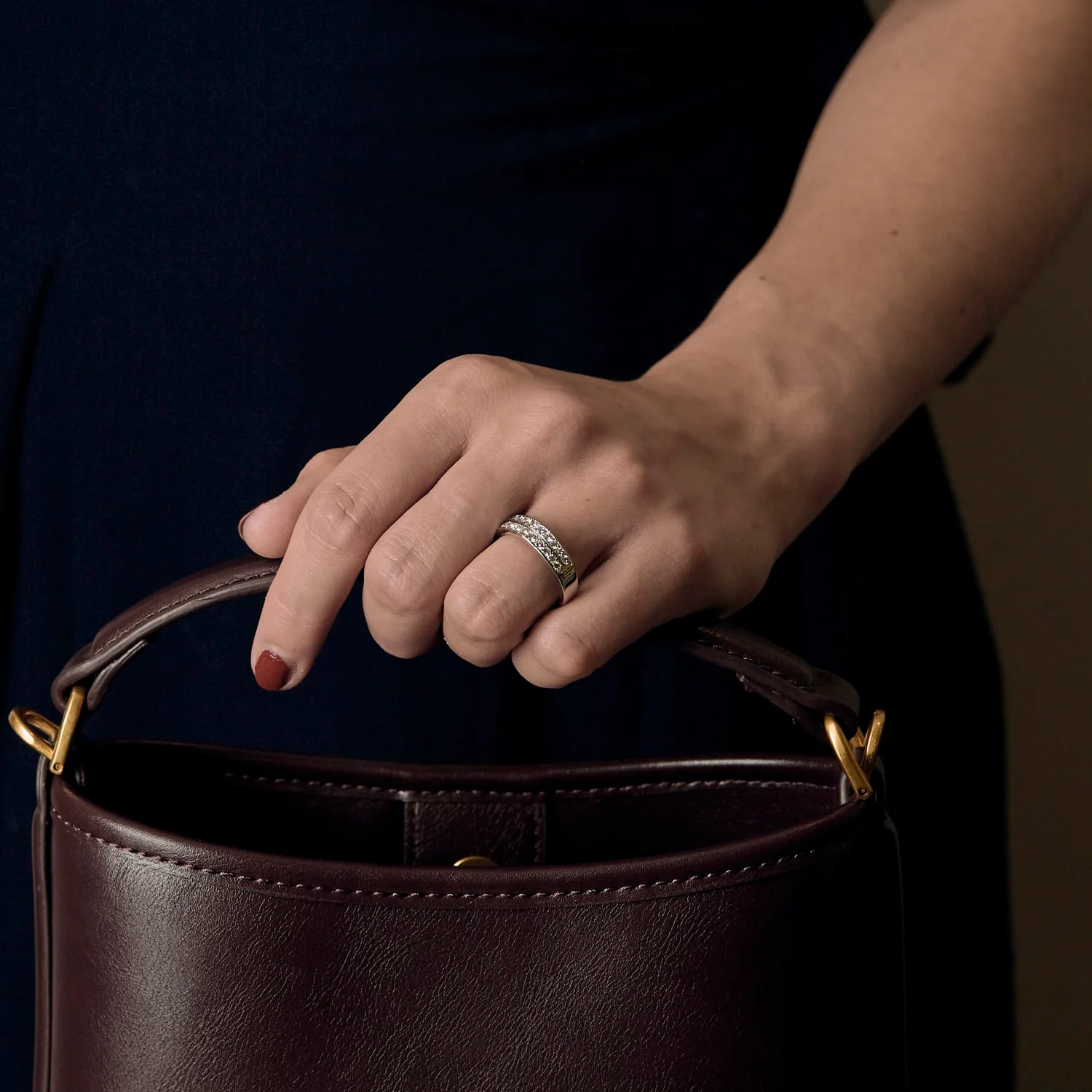 Bangle ring in platinum and diamonds  - Image 2