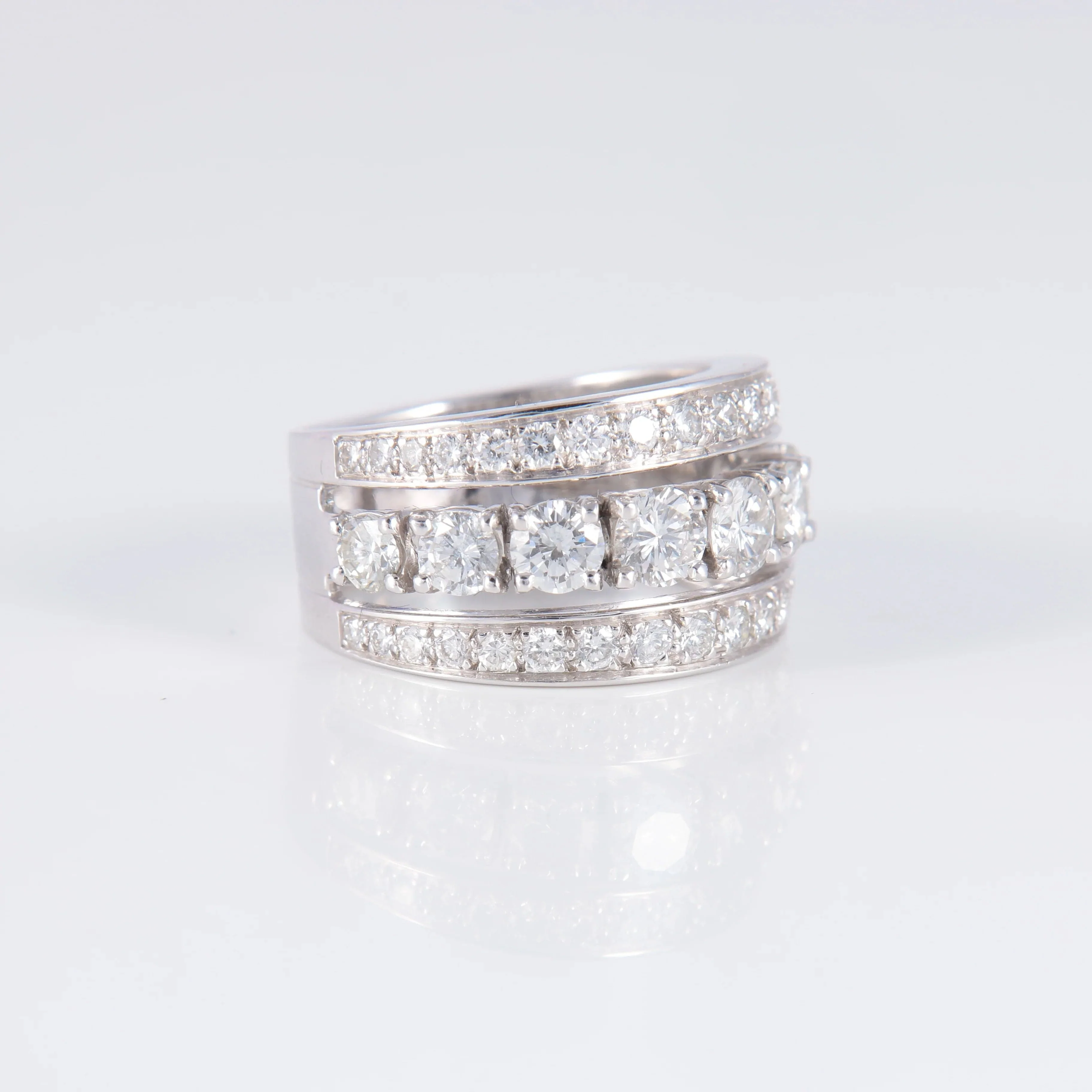 Diamond Lines Bangle Ring - Image 2