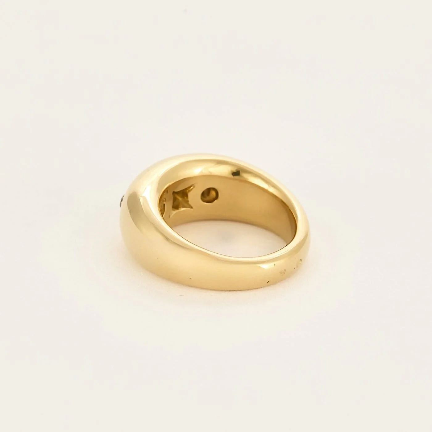 Yellow gold trilogy diamond bangle ring  - Image 5