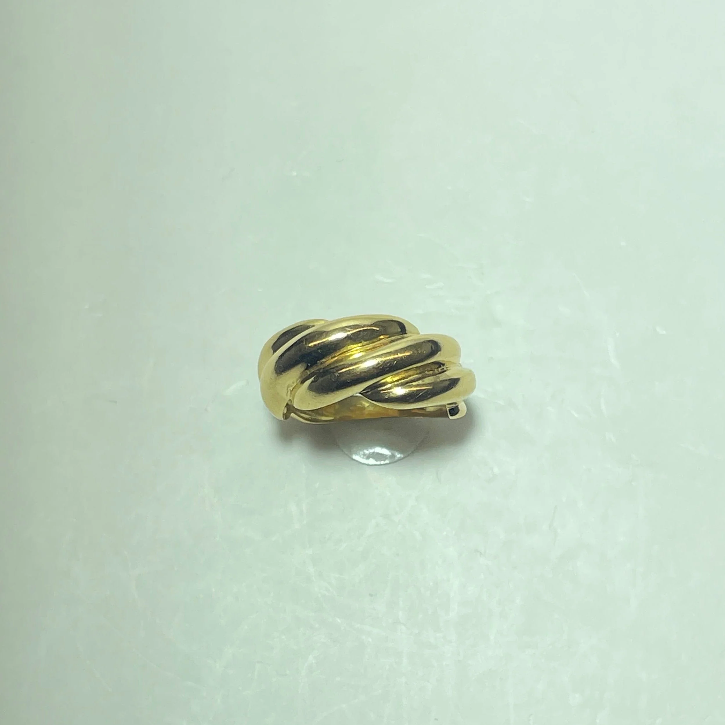 Wide interlaced ring in 18-carat yellow gold  - Image 4