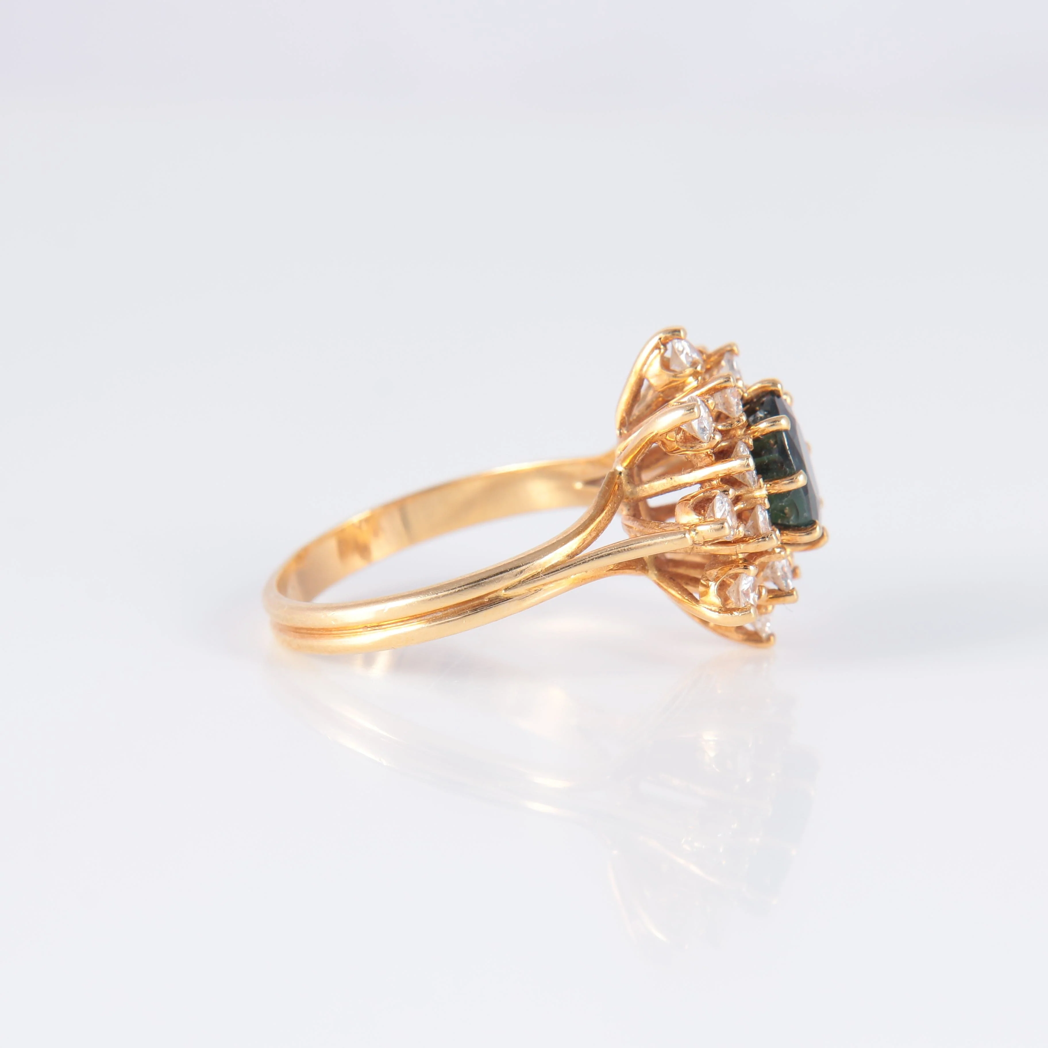 Ring Daisy Sapphire Diamonds - Image 5