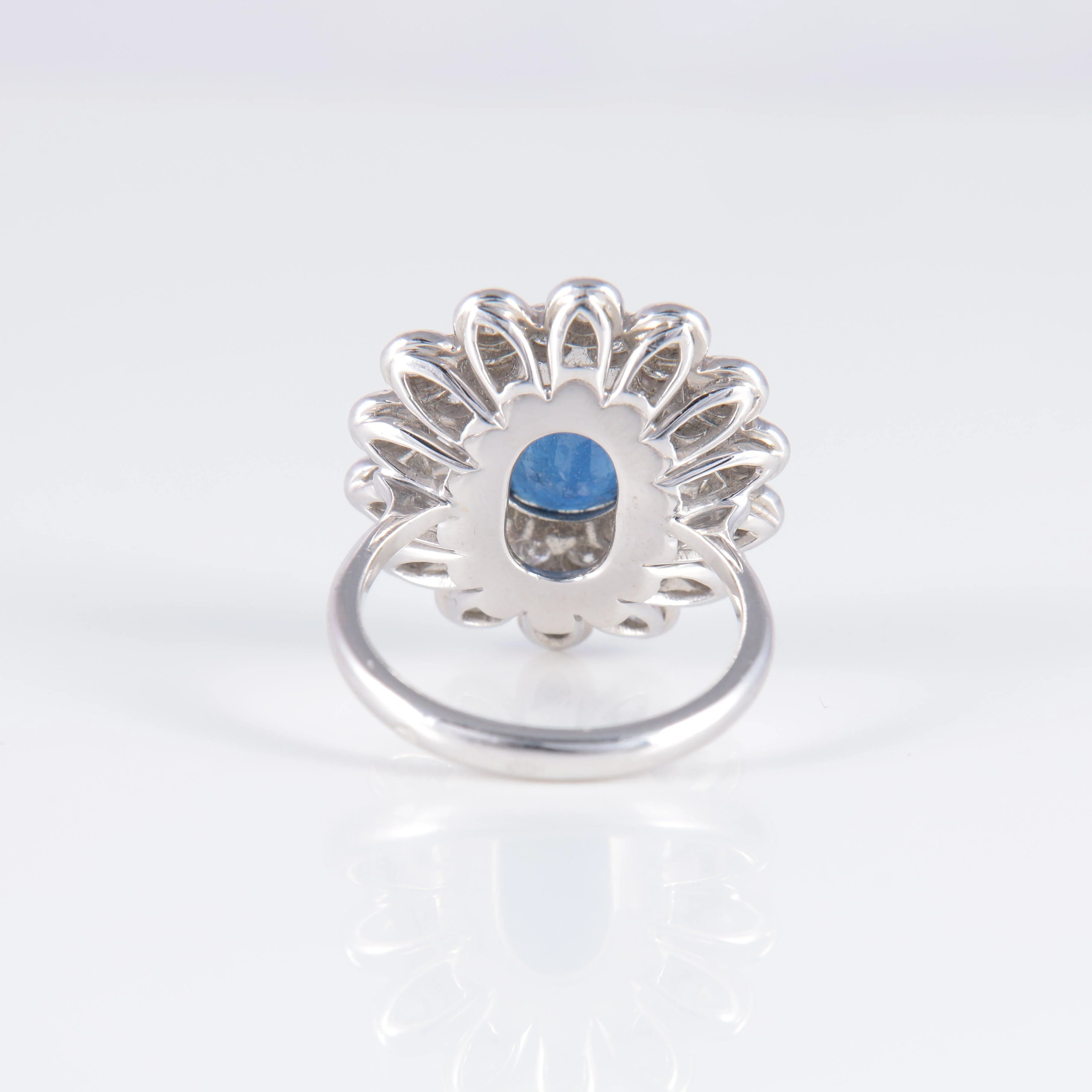 Ring Daisy Sapphire Diamonds - Image 6