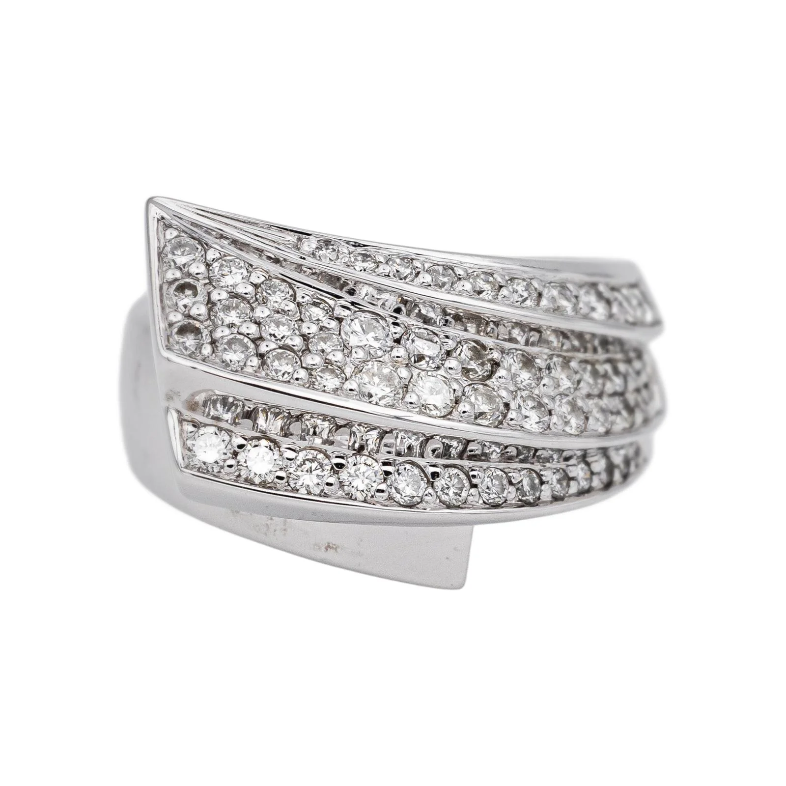 White gold diamond ring