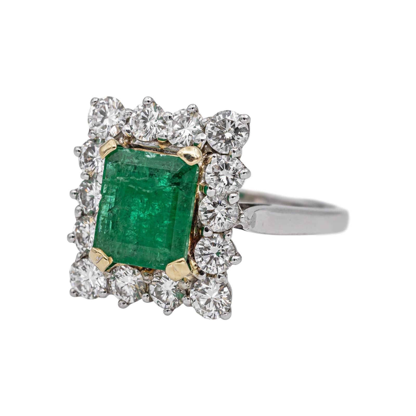White gold ring Emerald, Diamond  - Image 3