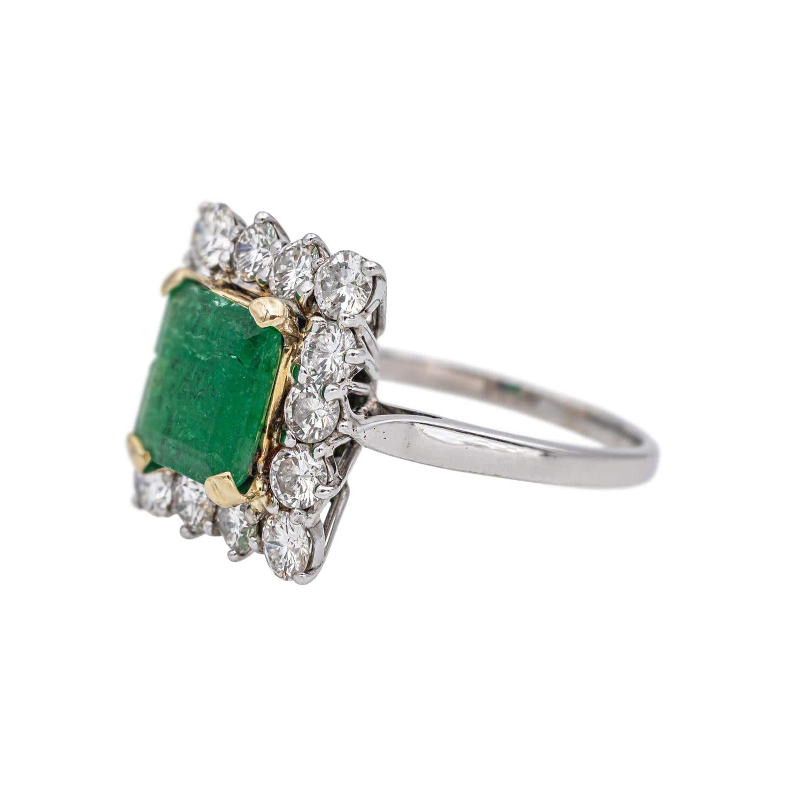 White gold ring Emerald, Diamond  - Image 4