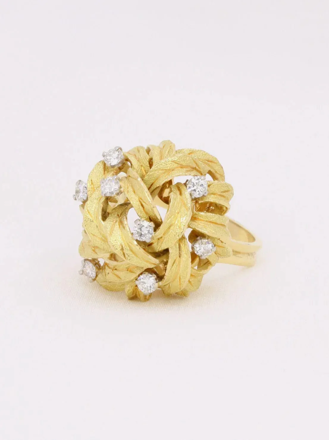 Yellow gold flower dome ring with diamonds - Image 9