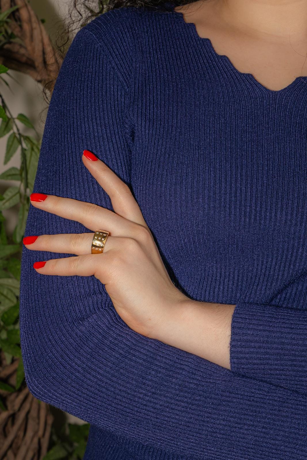 Yellow gold diamond ring  - Image 2
