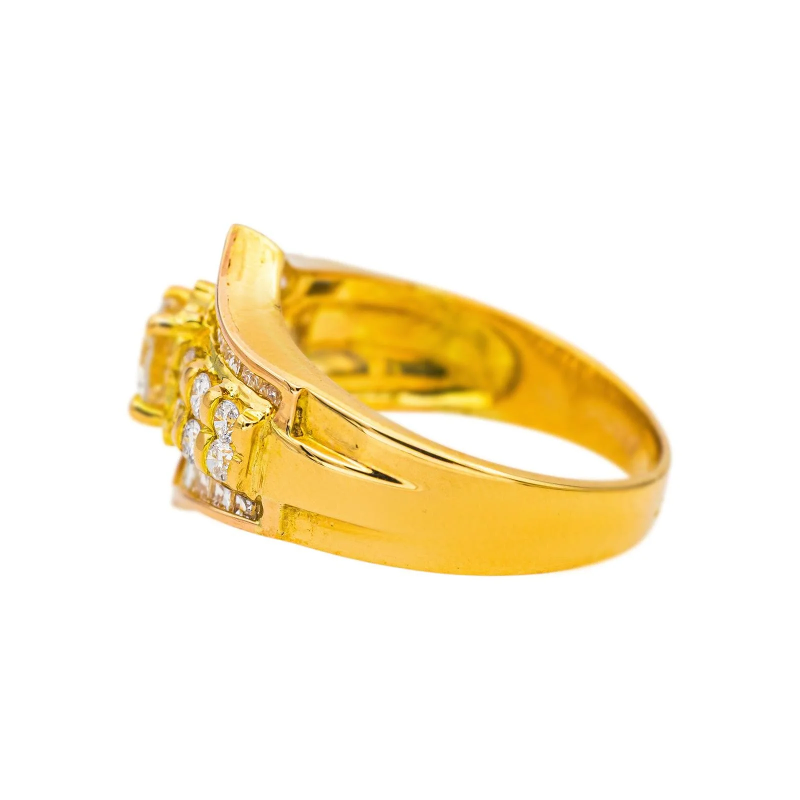 Yellow Gold Diamond Ring  - Image 4