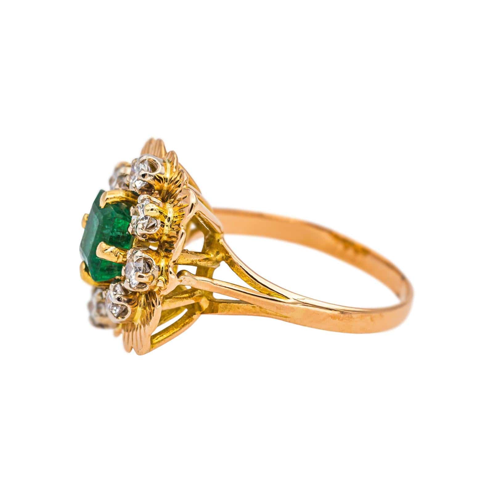 Yellow gold ring Emerald, Diamond - Image 4