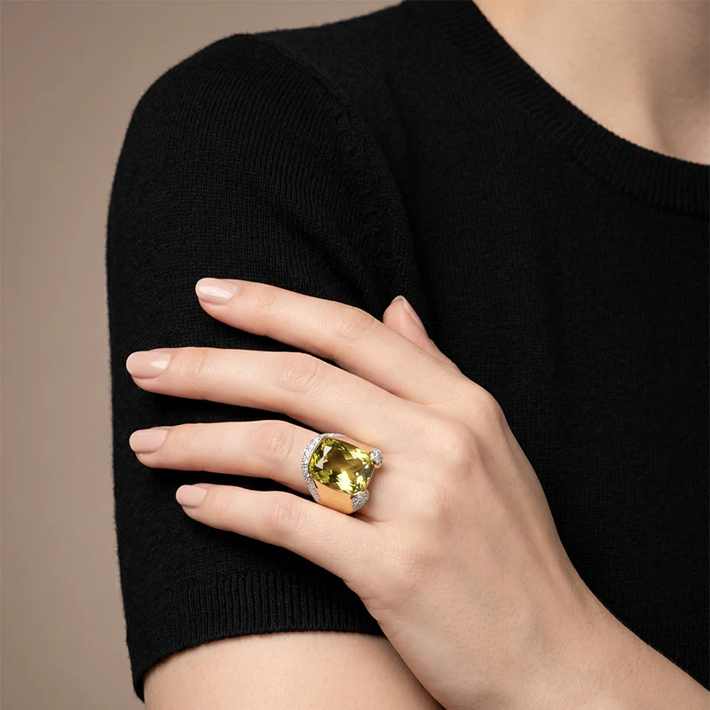 Yellow gold ring, Quartz and Diamonds  - Image 2