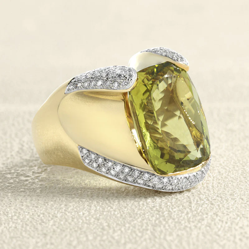 Yellow gold ring, Quartz and Diamonds  - Image 3