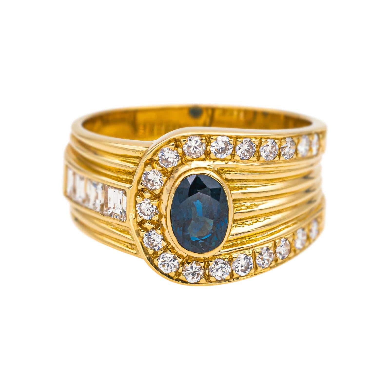 Yellow gold ring Sapphire, Diamond 
