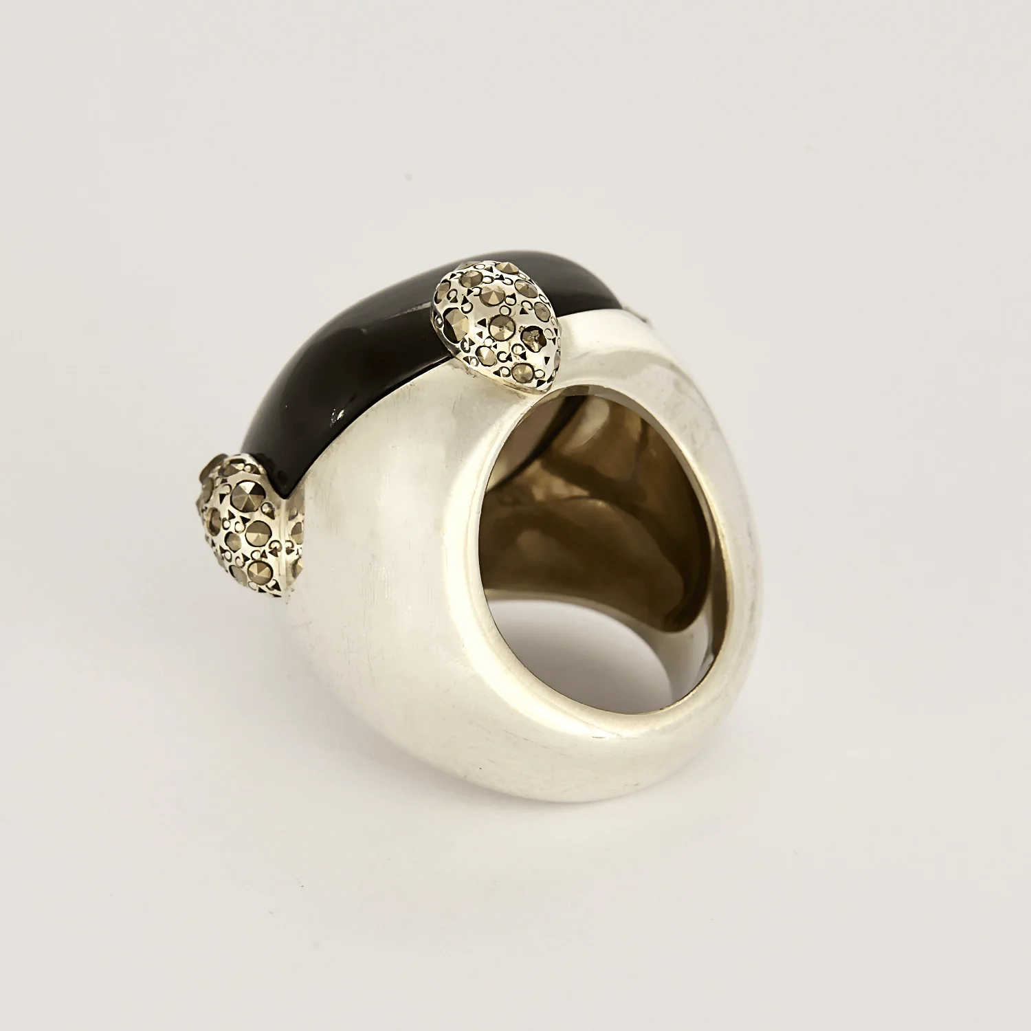 Pomellato - collection "Pomellato 67 - Large ring in silver, smoky quartz and marcasites - Image 5