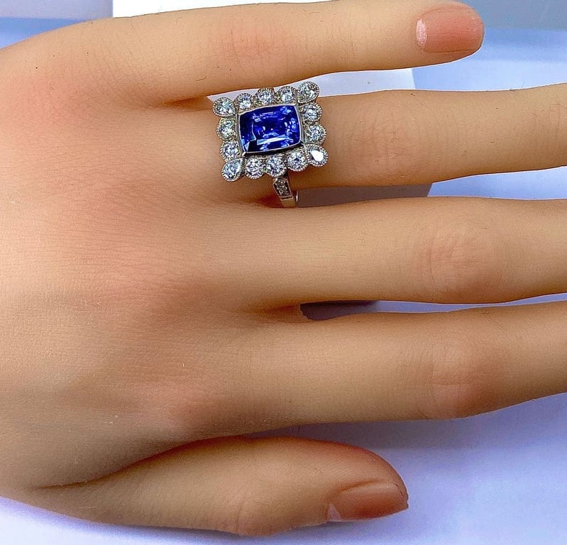 Exceptional Ceylon Sapphire Ring - Image 12