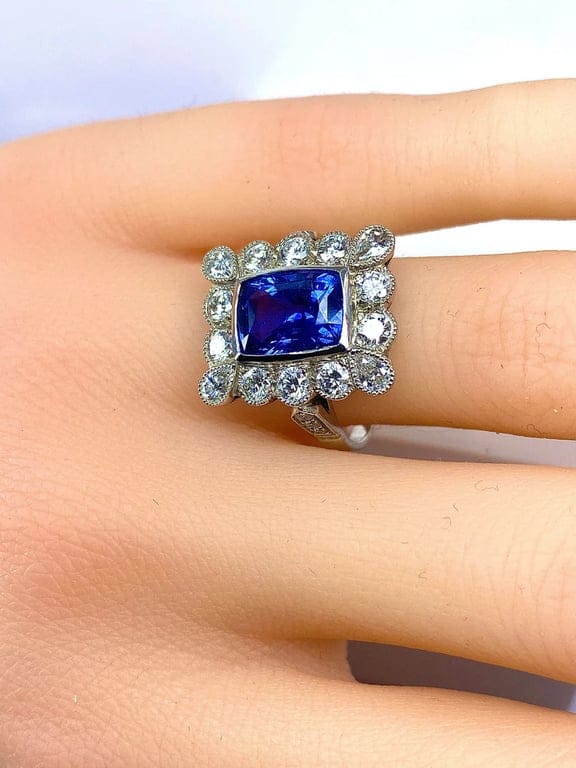 Exceptional Ceylon Sapphire Ring - Image 8