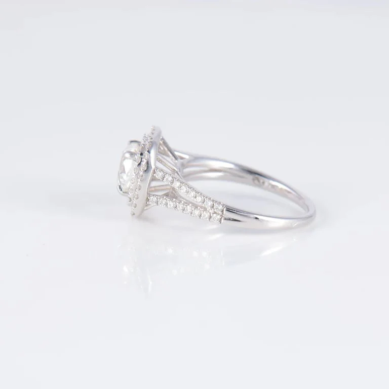 Exceptional White 1.22ct Solitaire Ring - Image 7