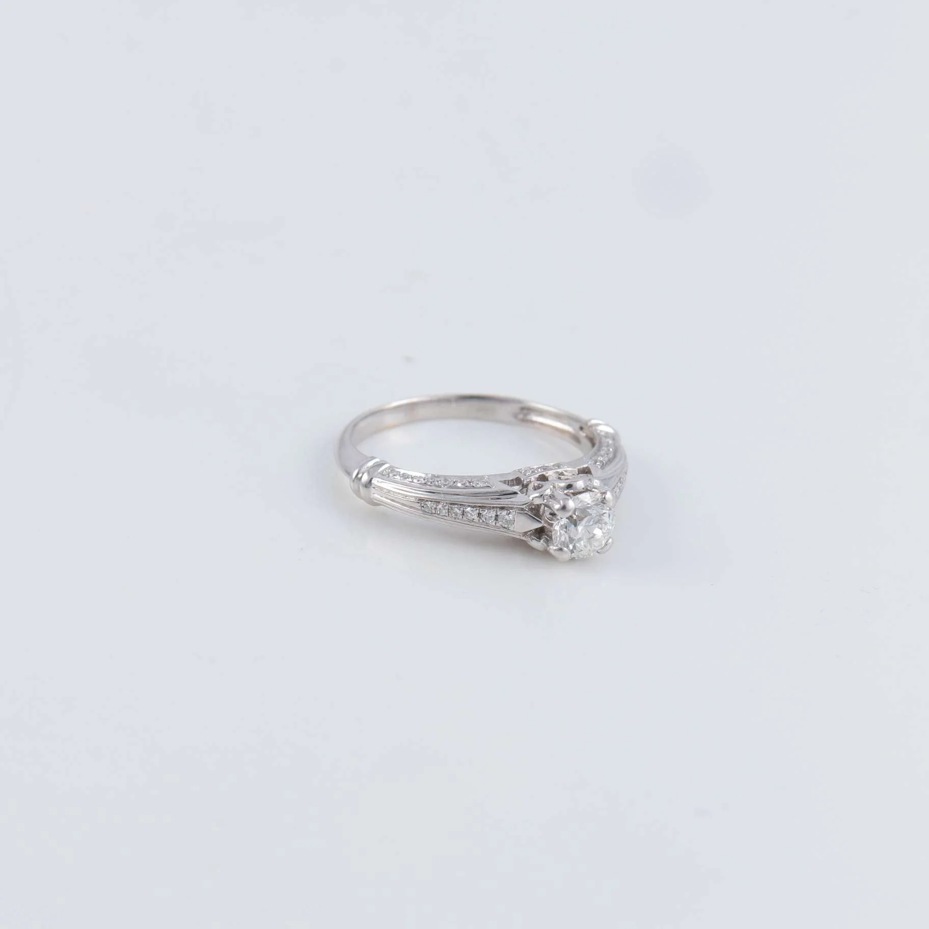 Openwork Solitaire Ring - Image 6
