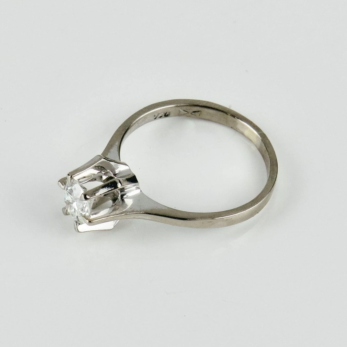Ring Solitaire - 0.52 ct brilliant cut in 18-carat white gold  - Image 6