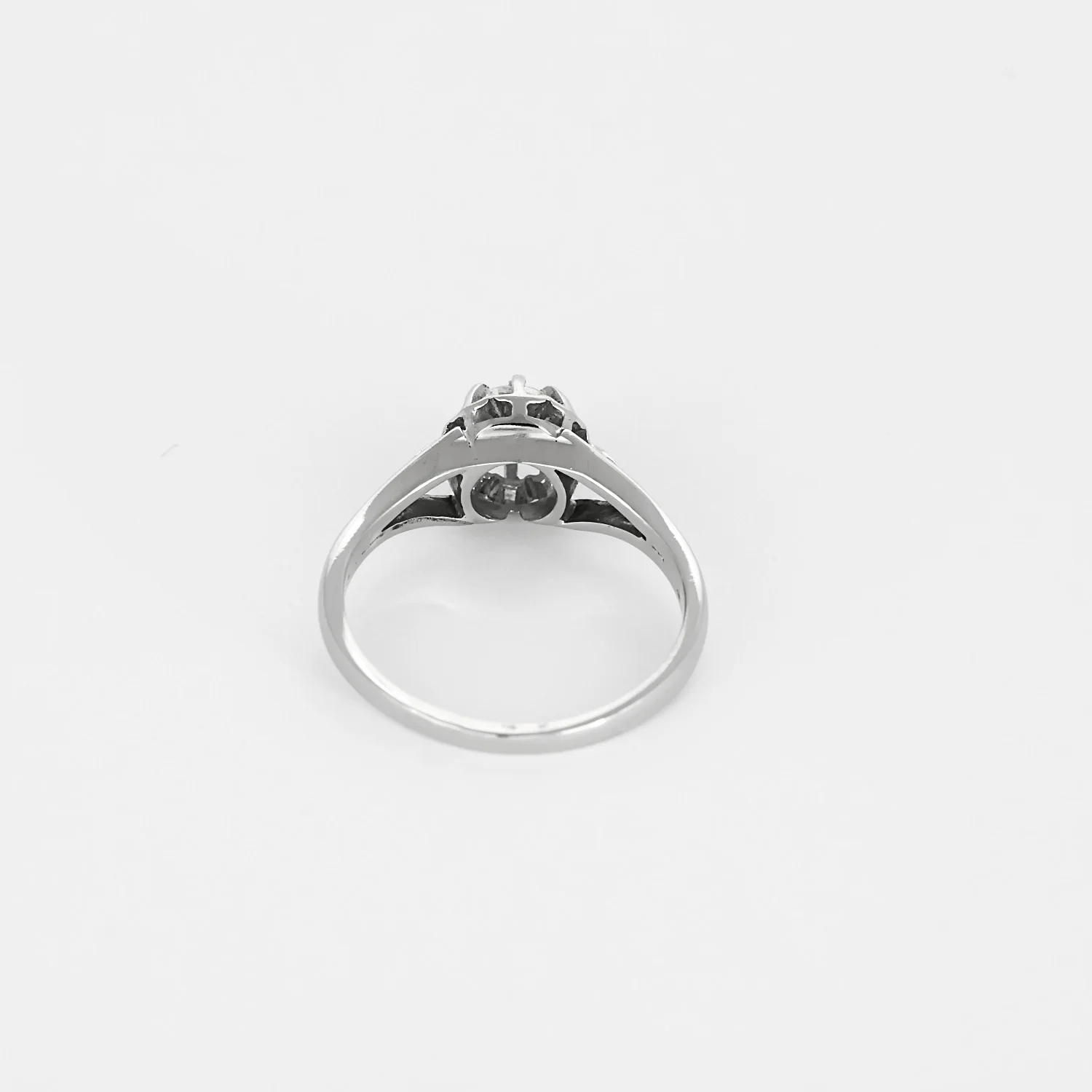 Ring Solitaire in white gold and diamond  - Image 6