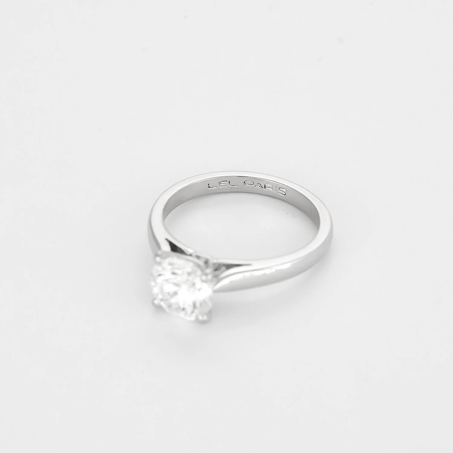 Ring Solitaire in platinum and 1.50 carat diamond  - Image 4