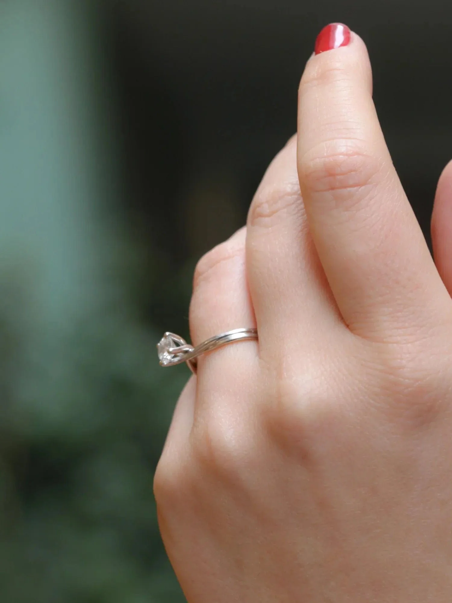0.8ct brilliant cut diamond solitaire ring in twisted white gold - Image 10