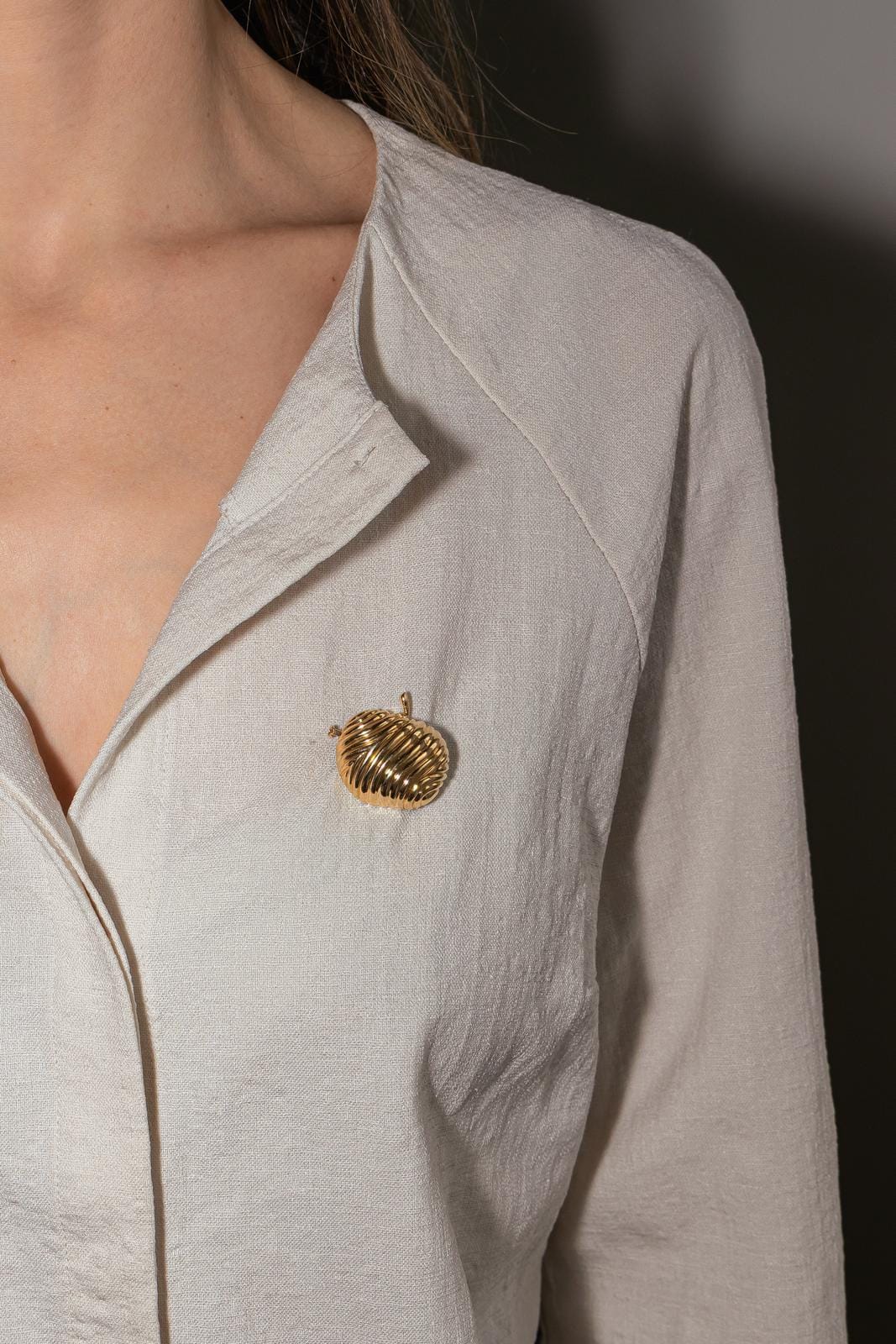 Boucheron Brooch  Yellow gold  - Image 2