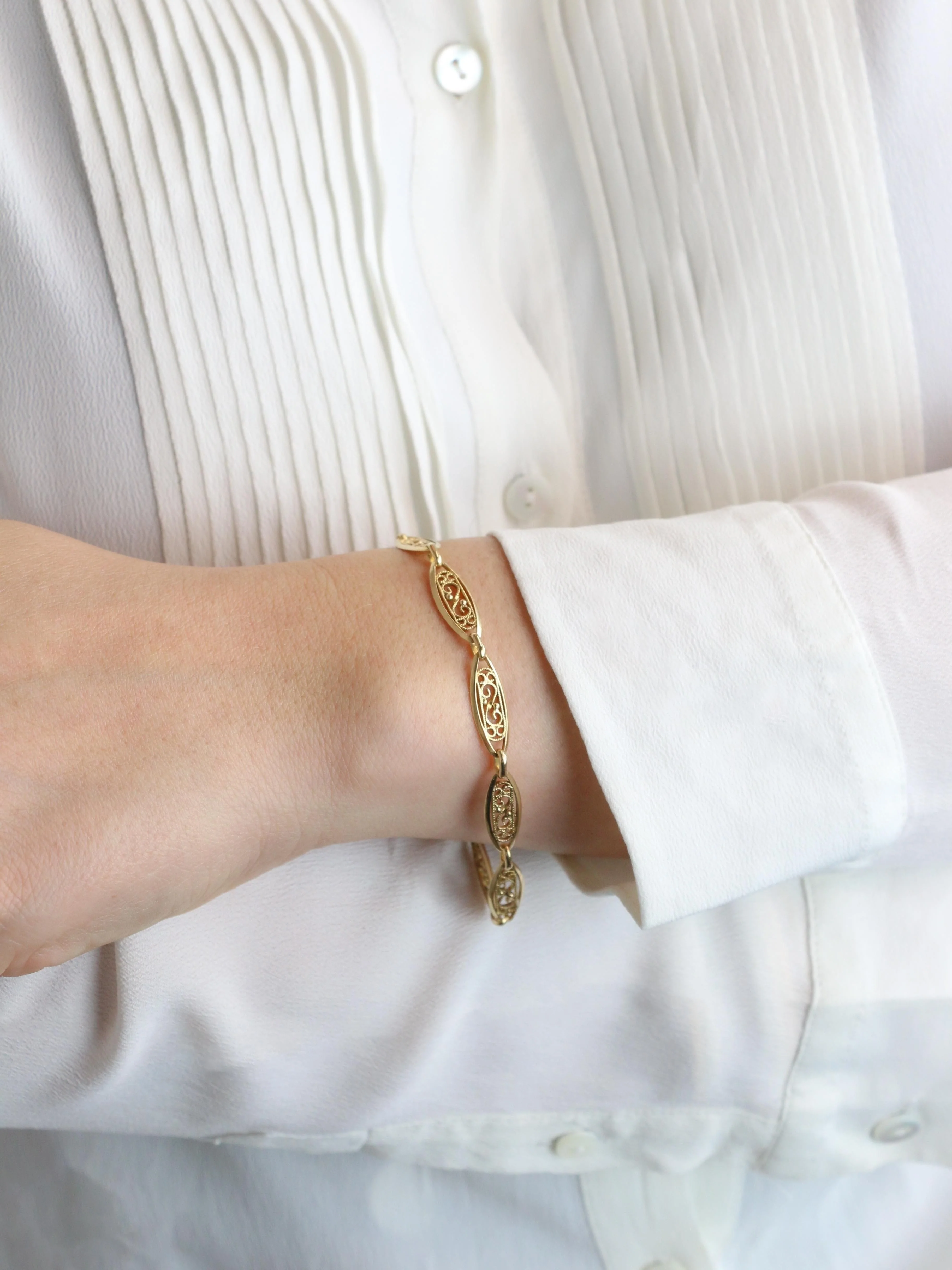 Chain bracelet Link yellow gold filigree - Image 9