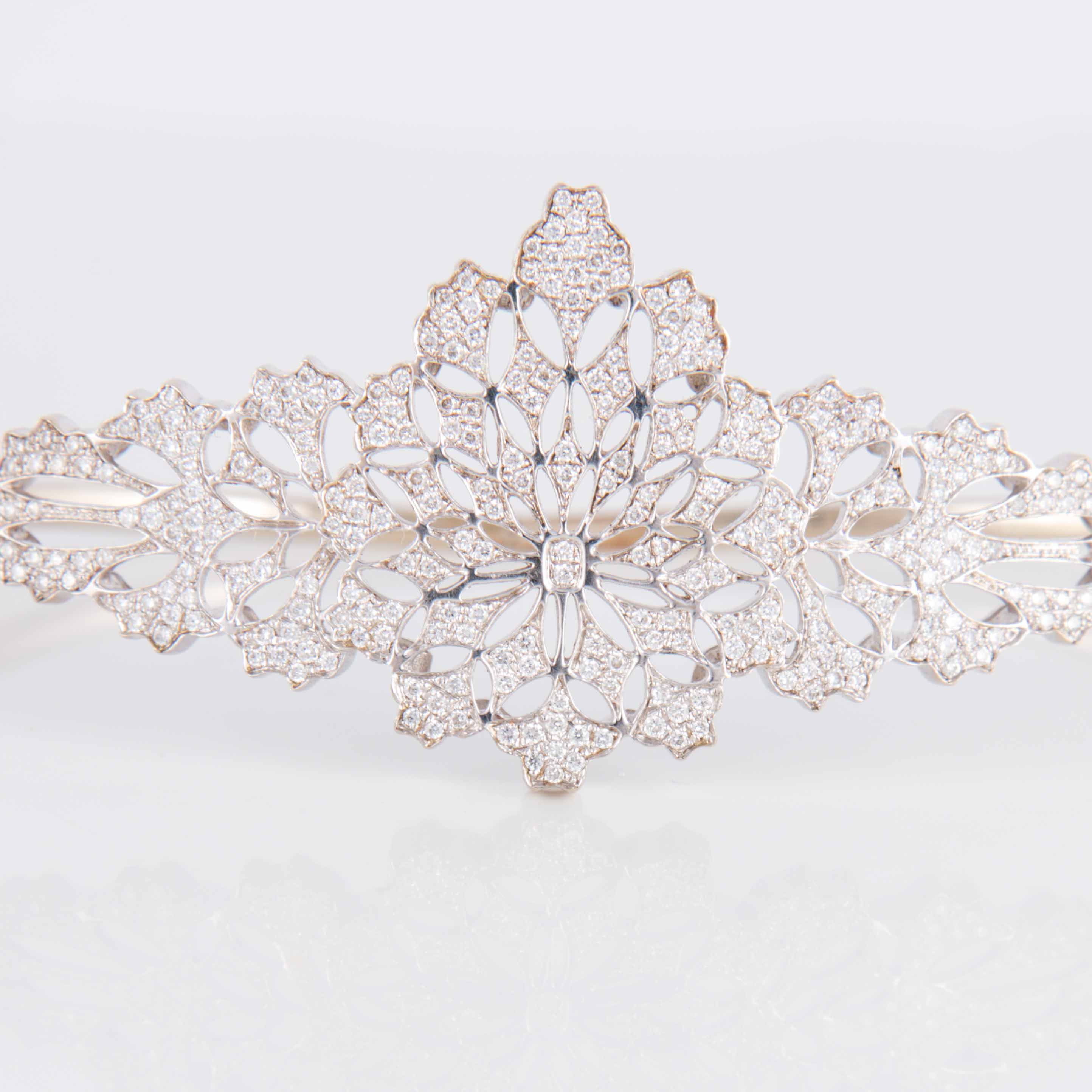 GAYDAMAK Diamond Bracelet - Image 4