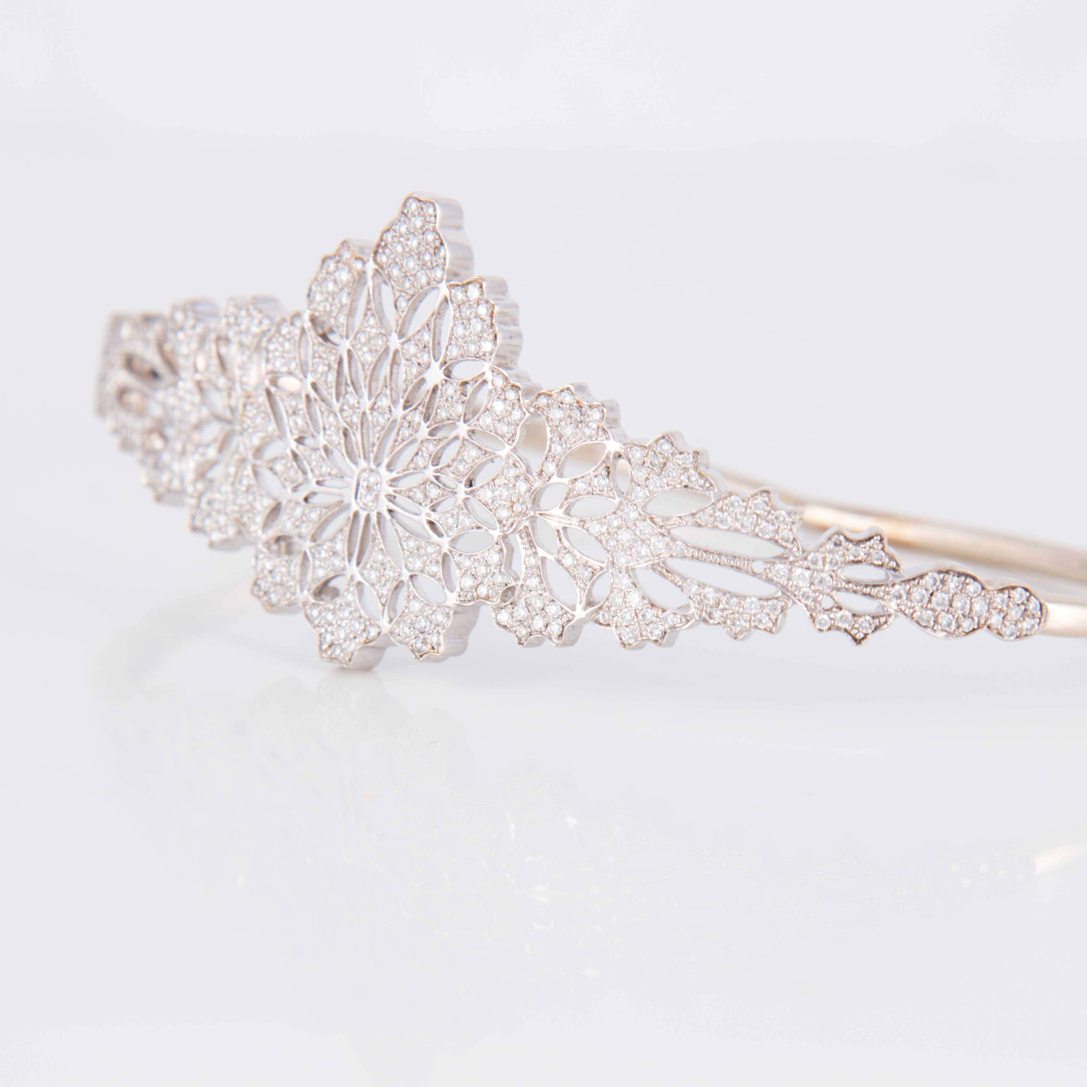 GAYDAMAK Diamond Bracelet - Image 5