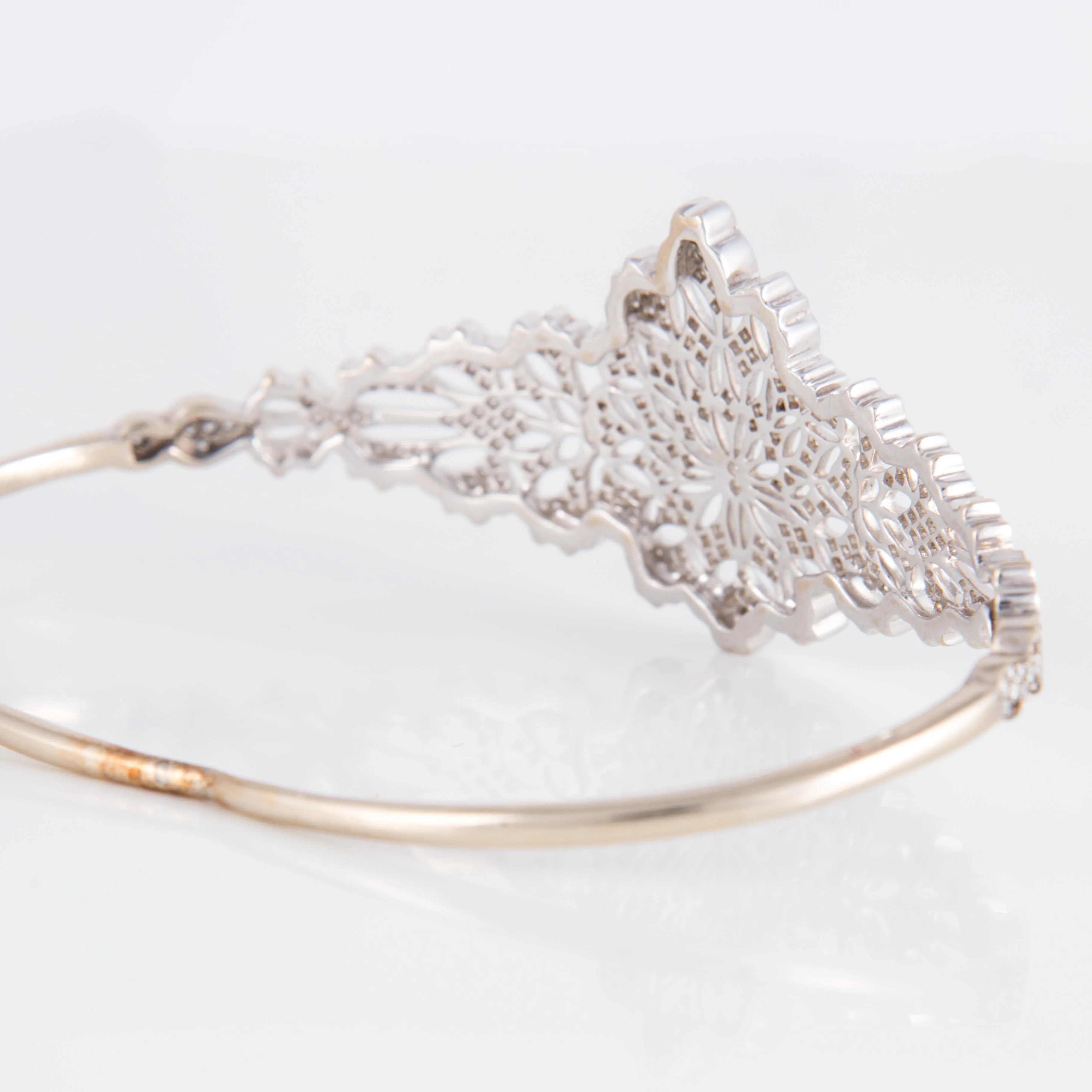 GAYDAMAK Diamond Bracelet - Image 9