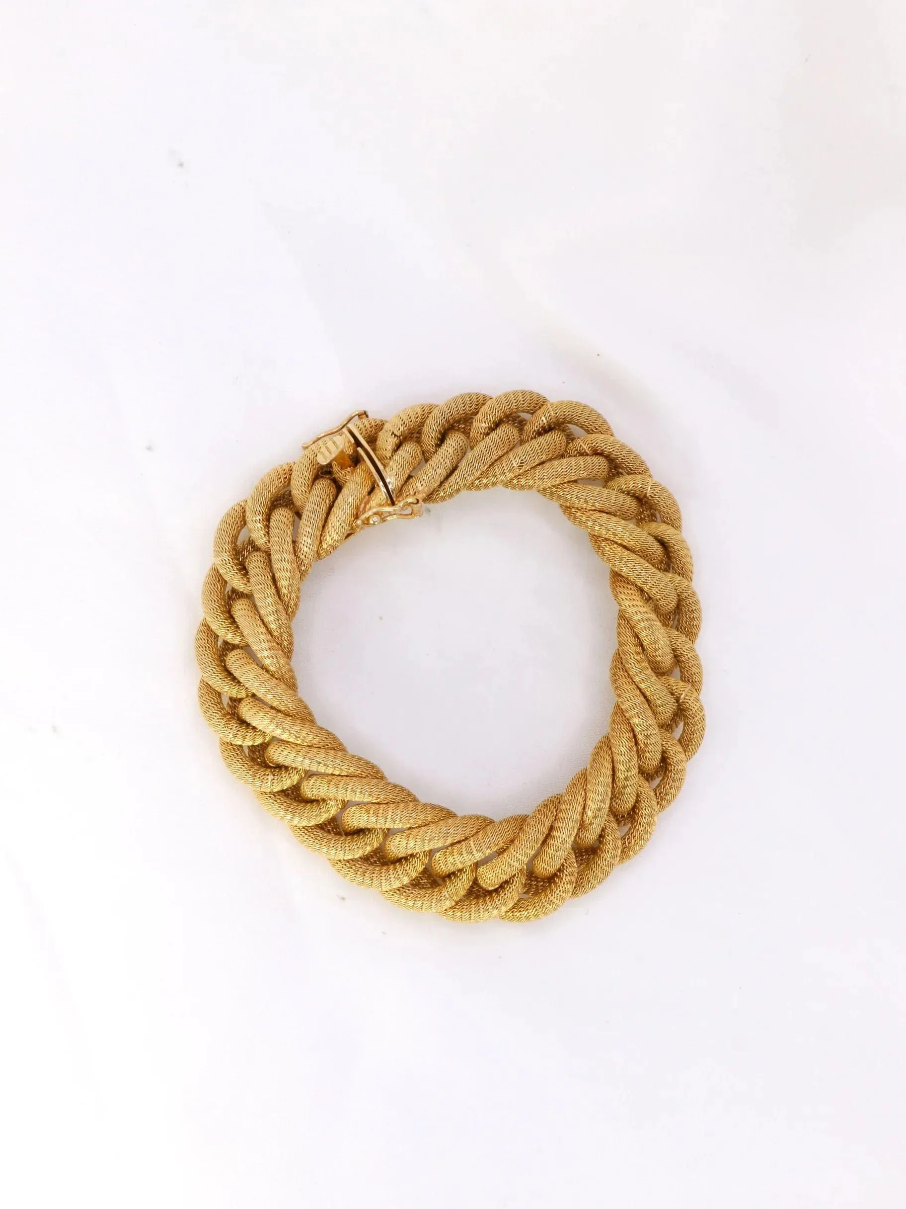 Vintage yellow gold bracelet