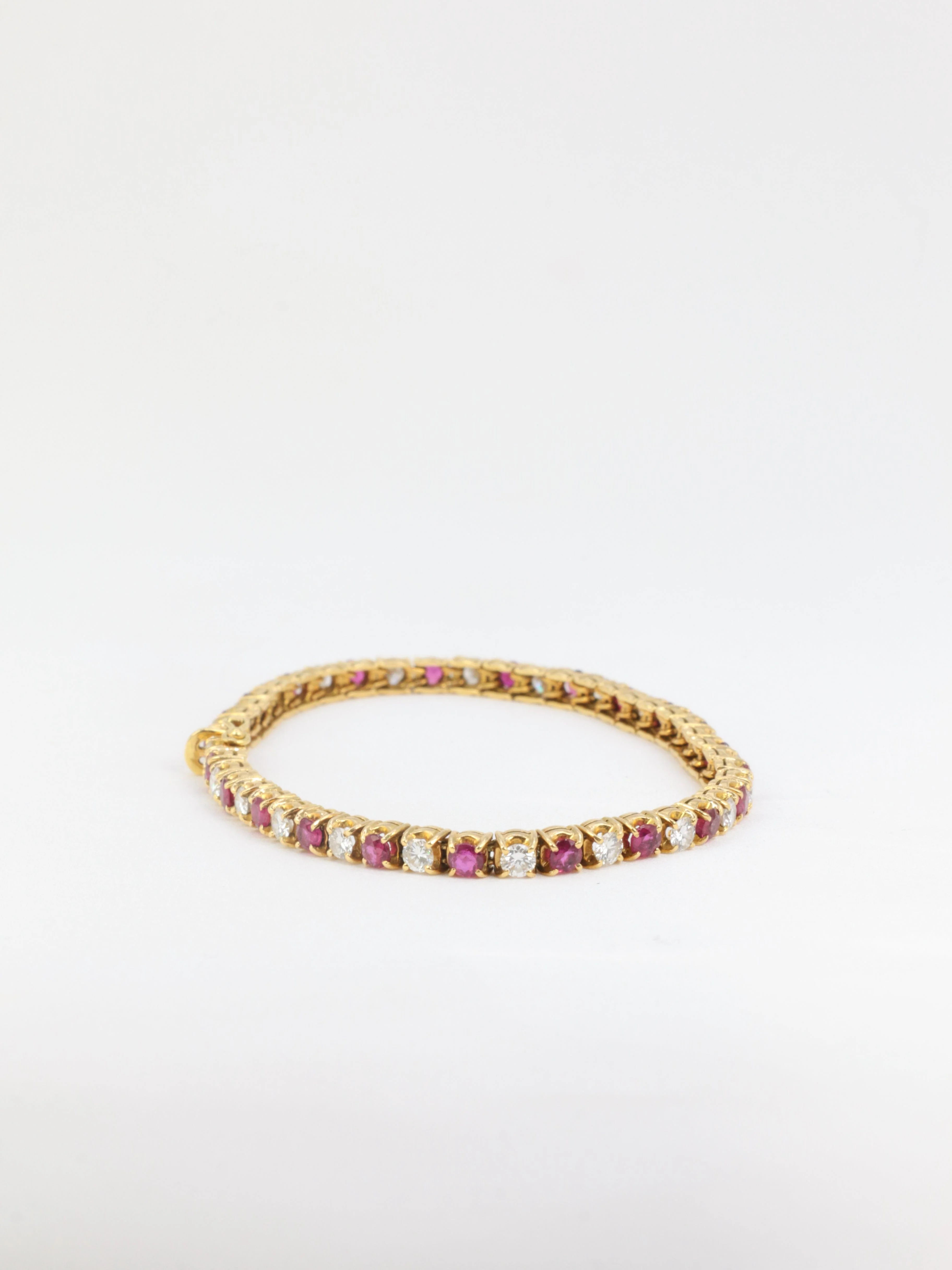 Vintage tennis bracelet in gold, rubies and diamonds - Image 4