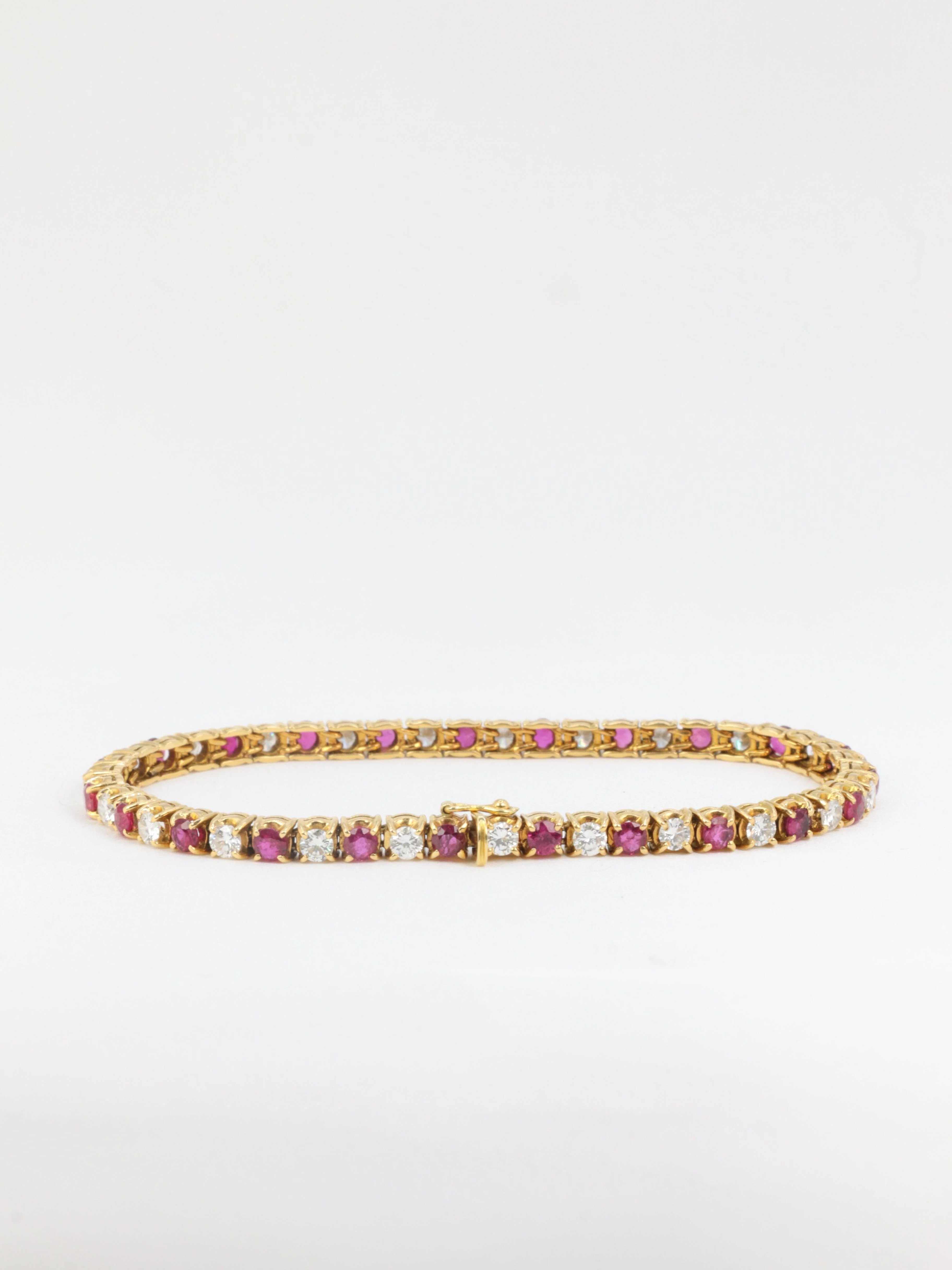 Vintage tennis bracelet in gold, rubies and diamonds - Image 5