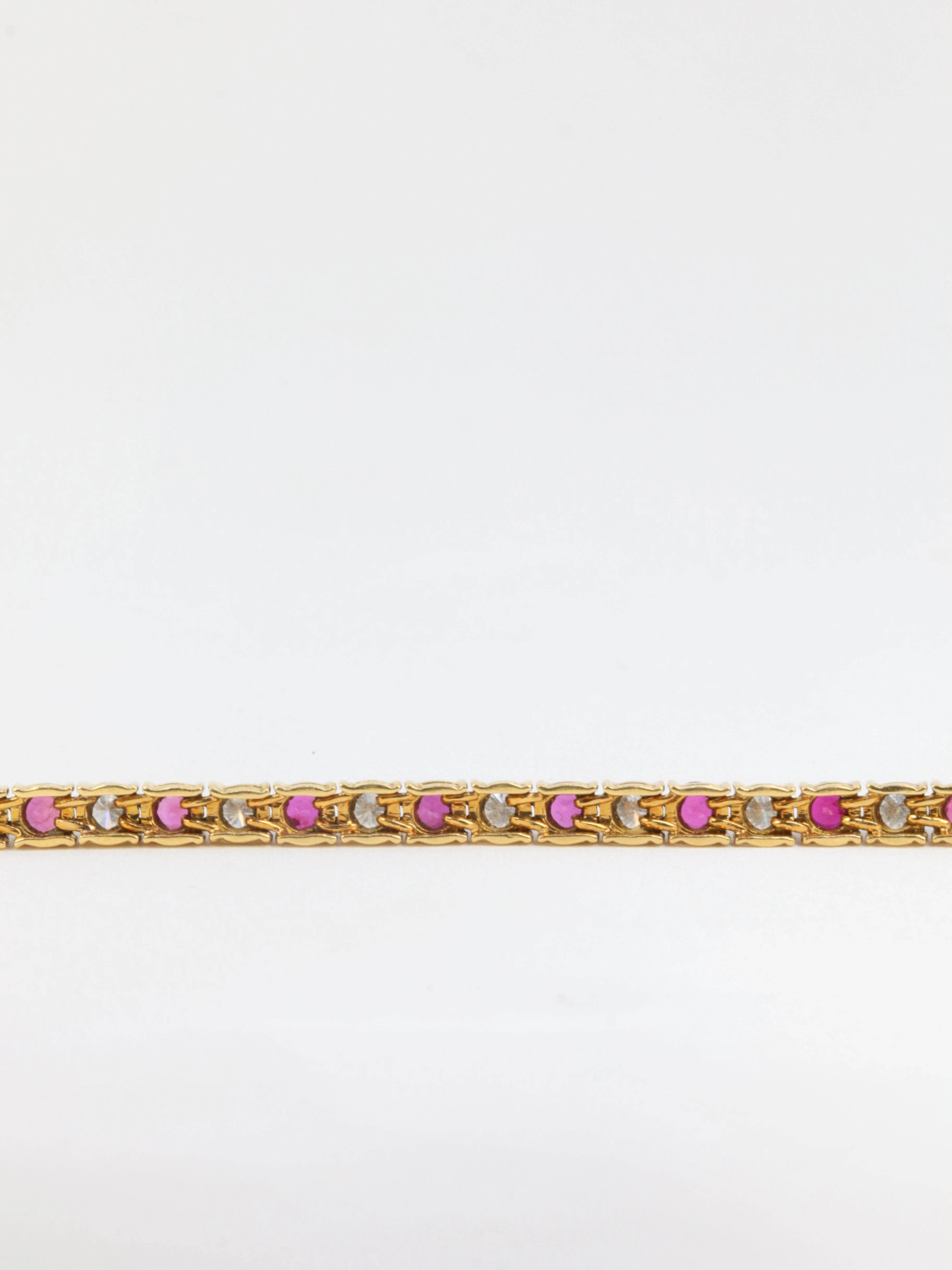 Vintage tennis bracelet in gold, rubies and diamonds - Image 9