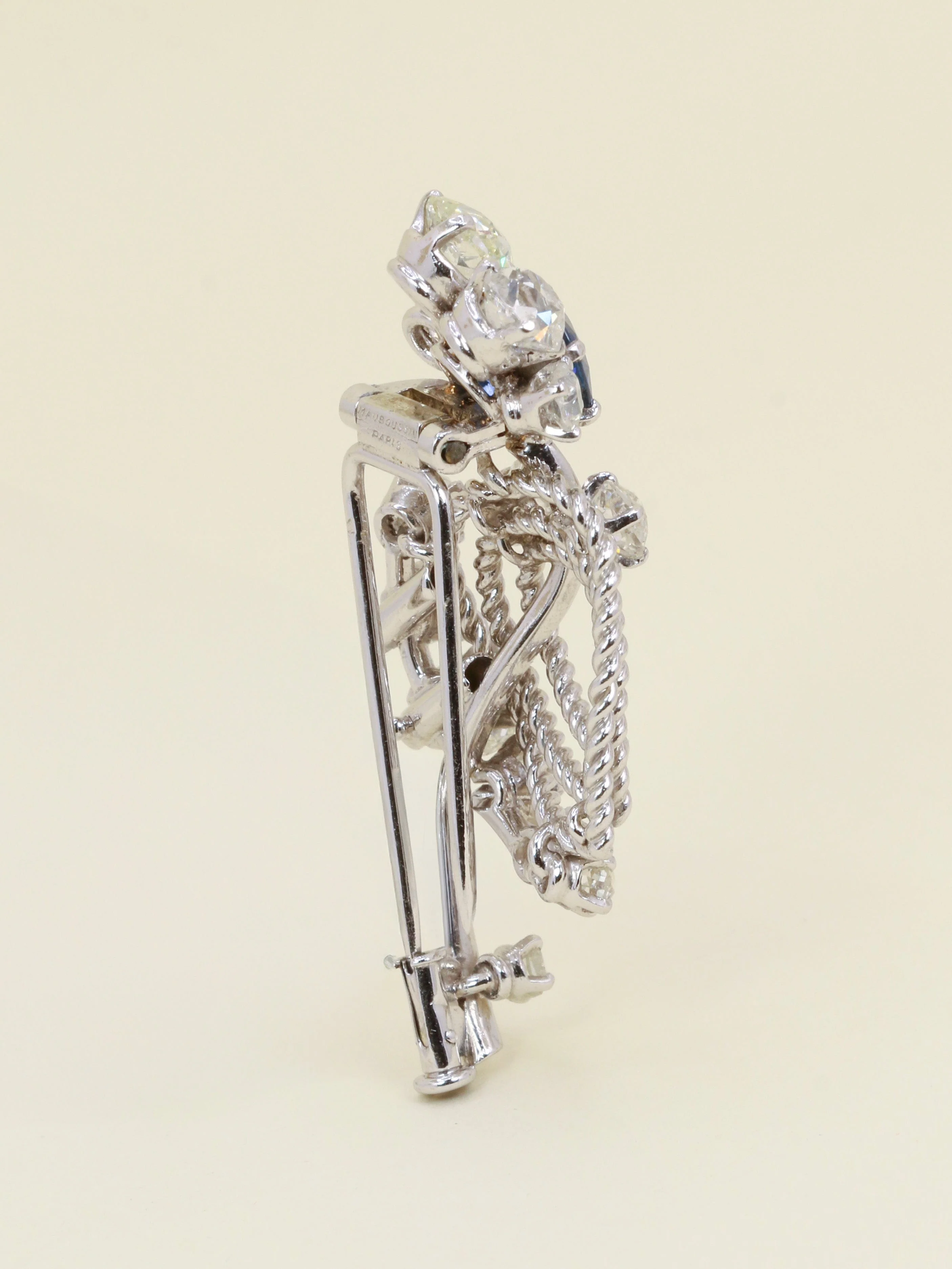 Mauboussin - diamond and sapphire brooch - Image 4