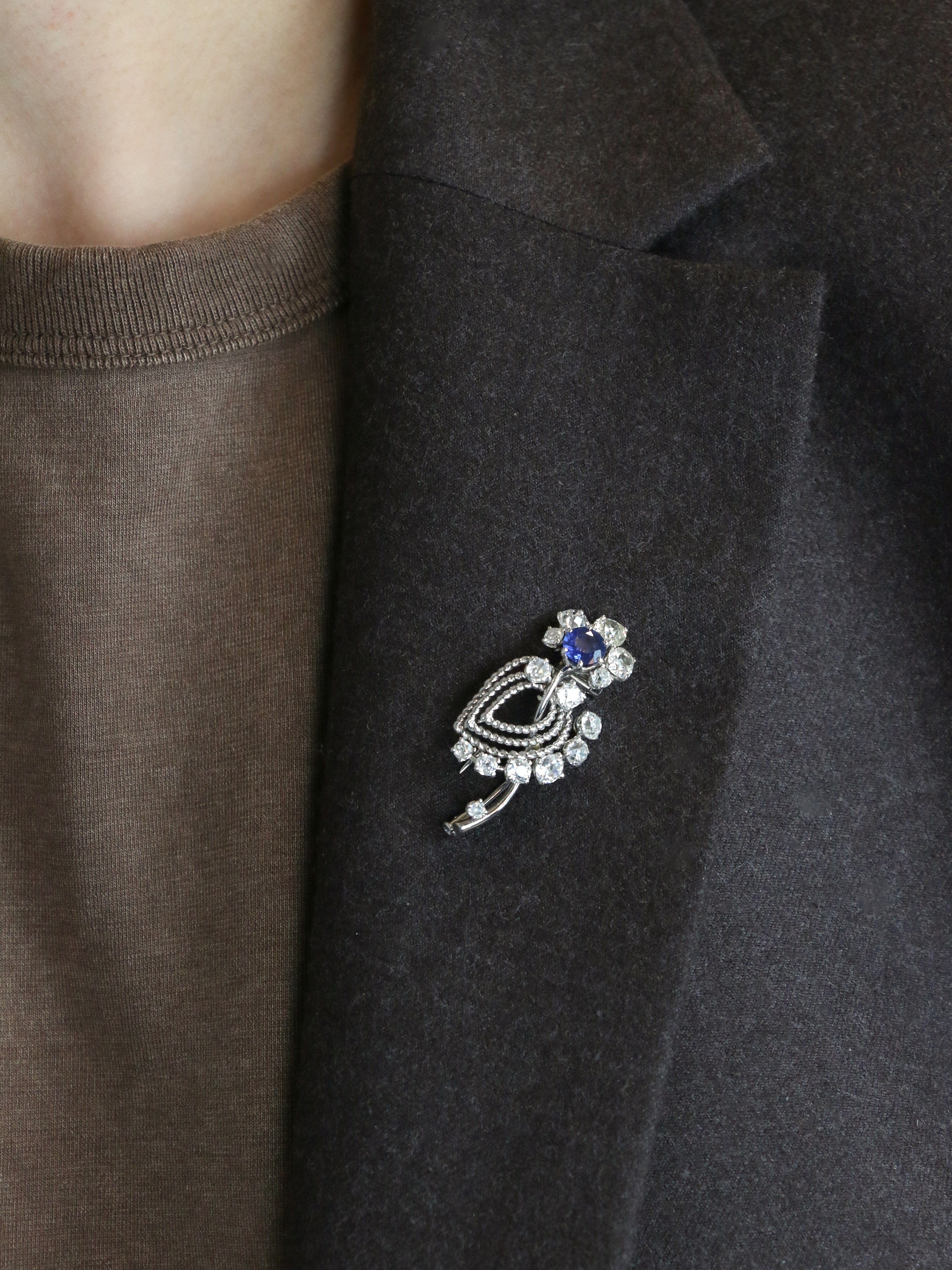Mauboussin - diamond and sapphire brooch - Image 6