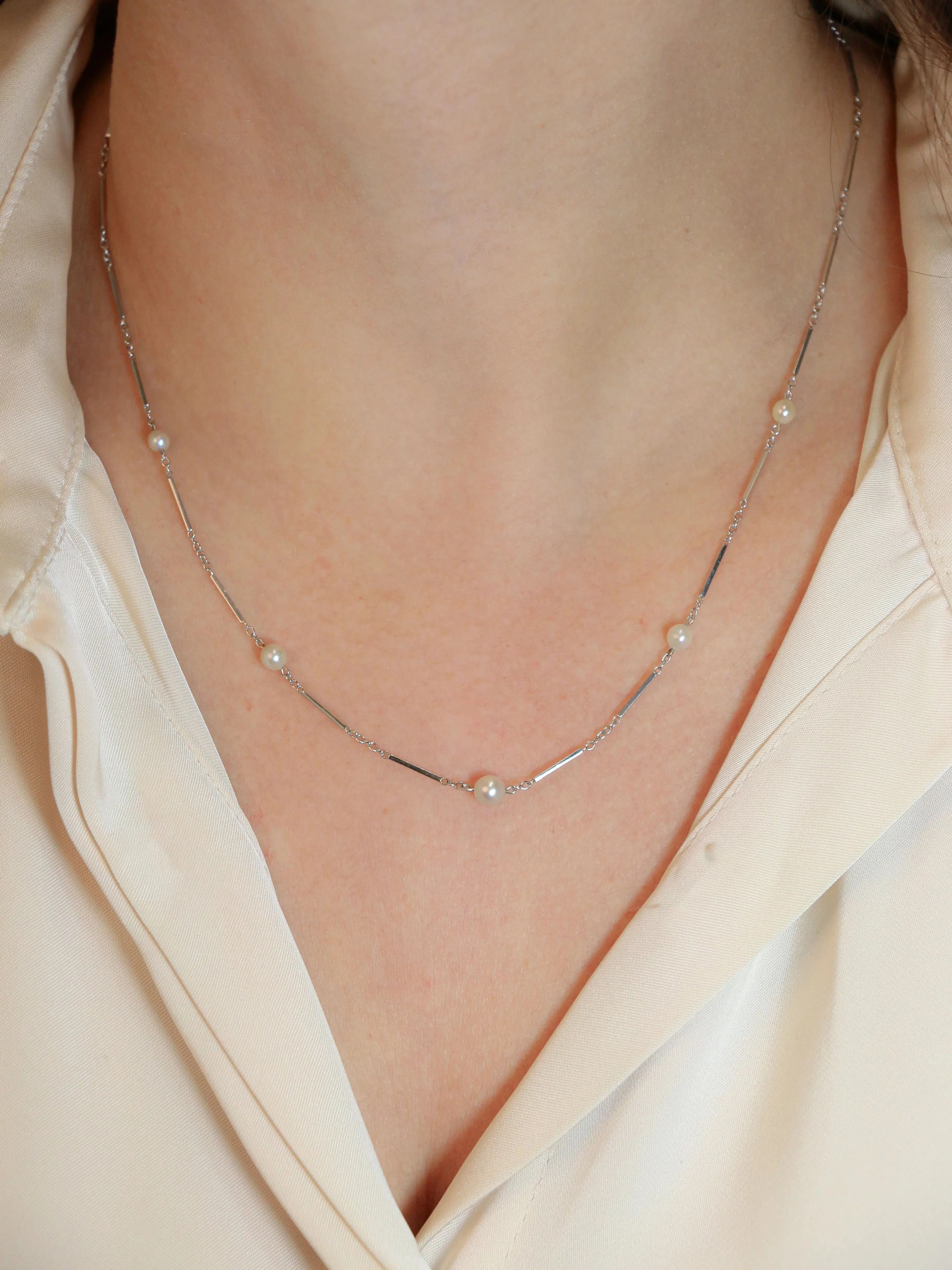 Vintage white gold pearl chain necklace - Image 6