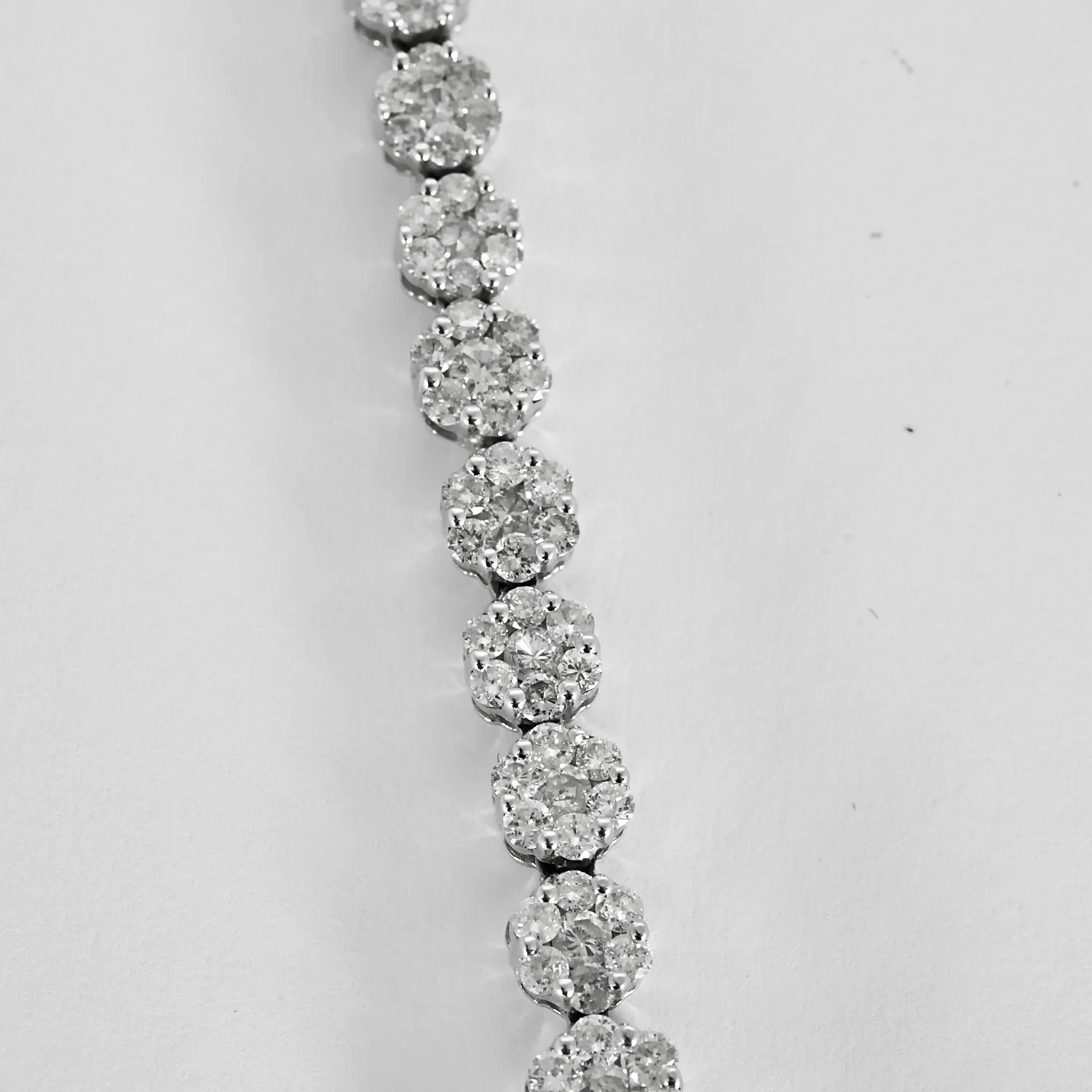 18k White Gold Diamond Necklace  - Image 4