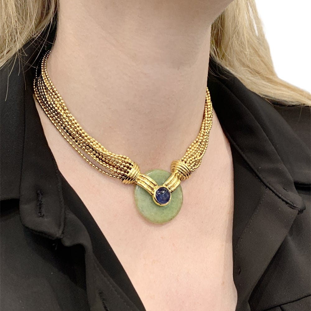 Verney necklace, yellow gold, jade and sapphire. - Image 6
