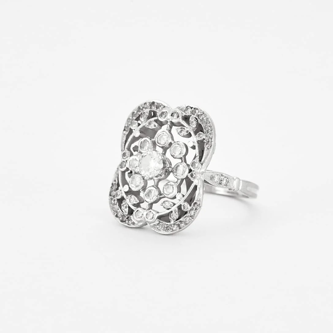 White gold and diamond ring - Image 3
