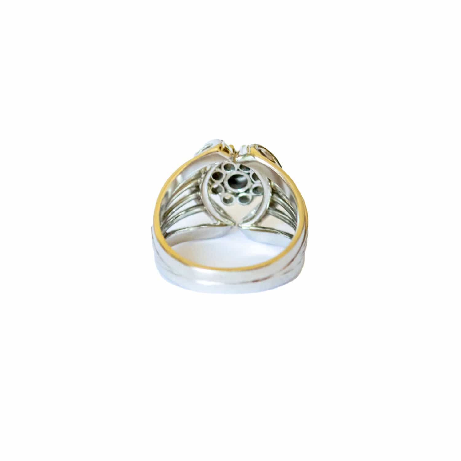 Gold ring with diamonds - Image 5