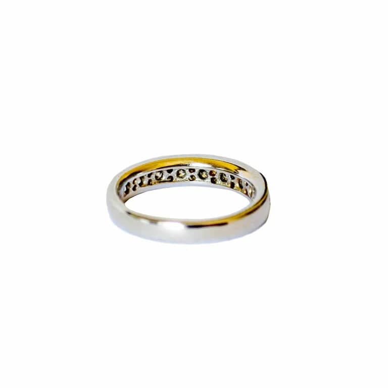gold ring with diamonds - Image 7