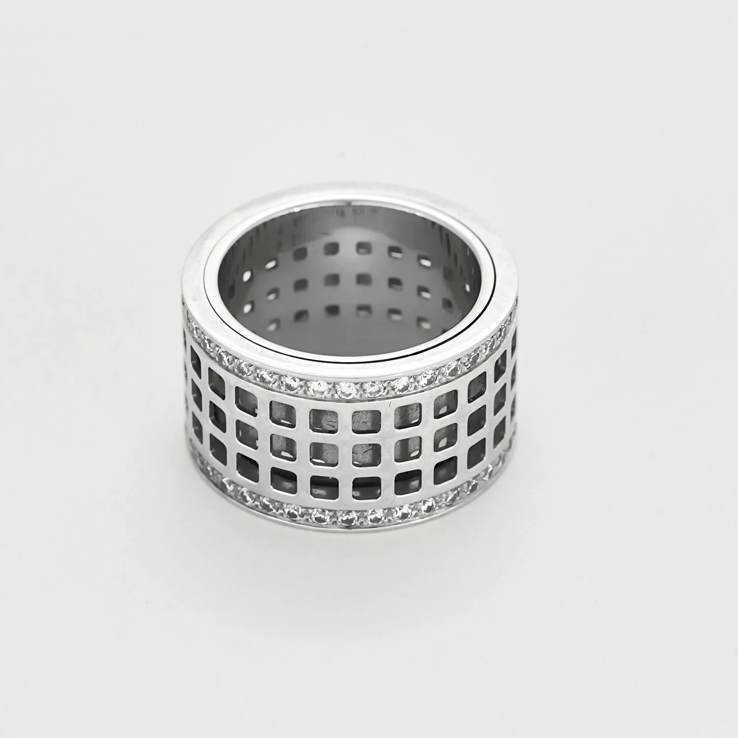 GUCCI - Scroll - Large - Ring in white gold and diamonds  - Image 3
