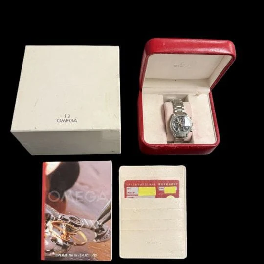 Omega Speedmaster Date Chronograph Watch  - Image 11