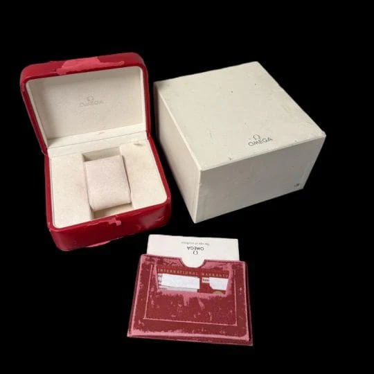 Omega Speedmaster Reduced Watch  - Image 12