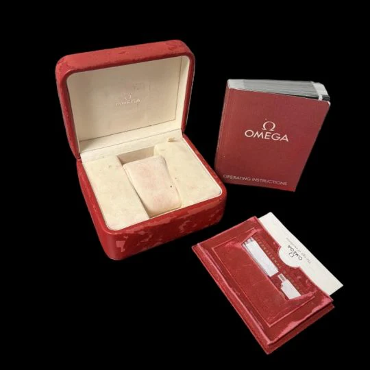 Omega Speedmaster Reduced Watch  - Image 10