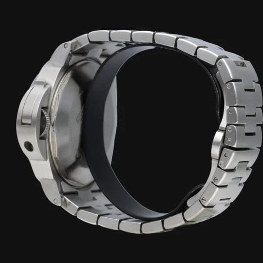 Panerai Luminor Base Watch  - Image 4