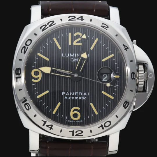 Panerai Luminor GMT Watch 