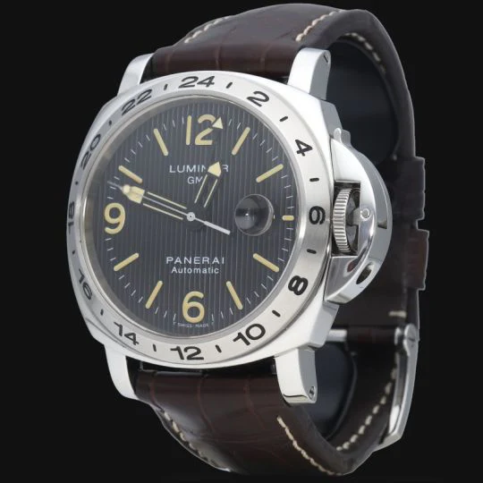 Panerai Luminor GMT Watch  - Image 2